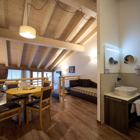 Dolcevita Ambiez B&B San Lorenzo Dorsino Εξωτερικό φωτογραφία