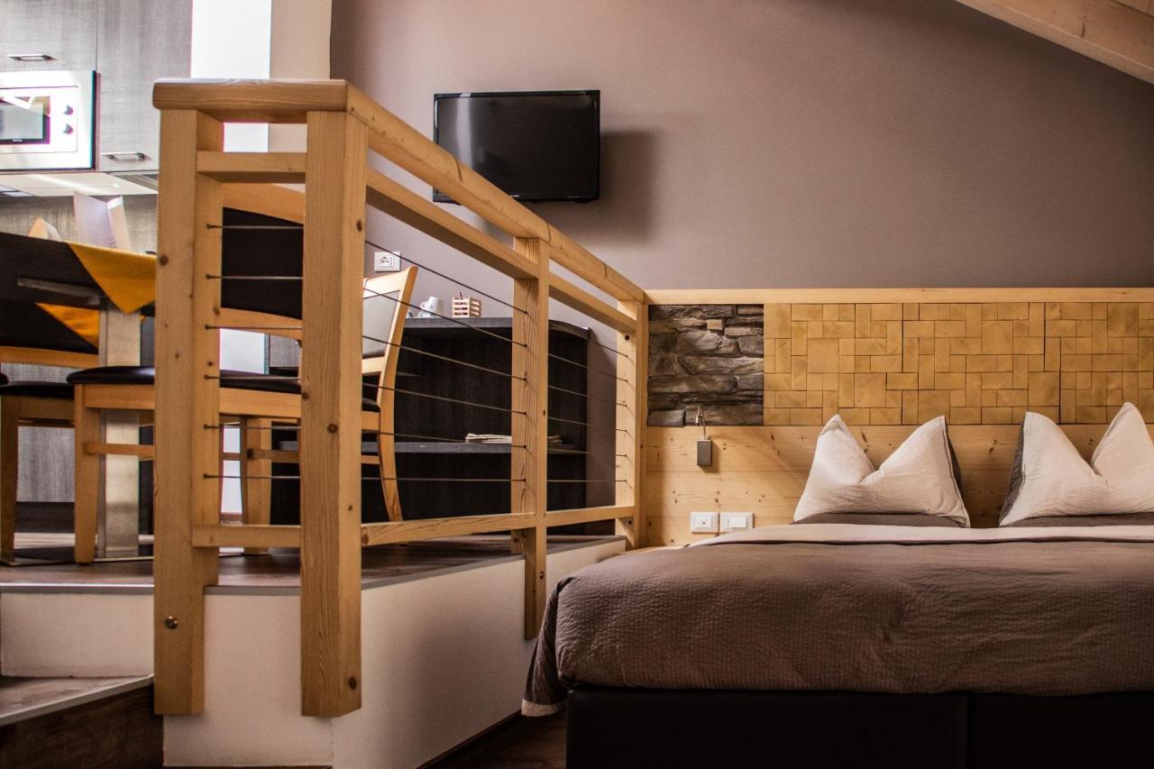 Dolcevita Ambiez B&B San Lorenzo Dorsino Εξωτερικό φωτογραφία