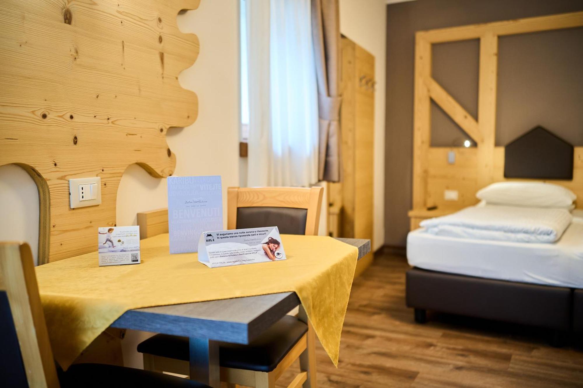 Dolcevita Ambiez B&B San Lorenzo Dorsino Εξωτερικό φωτογραφία