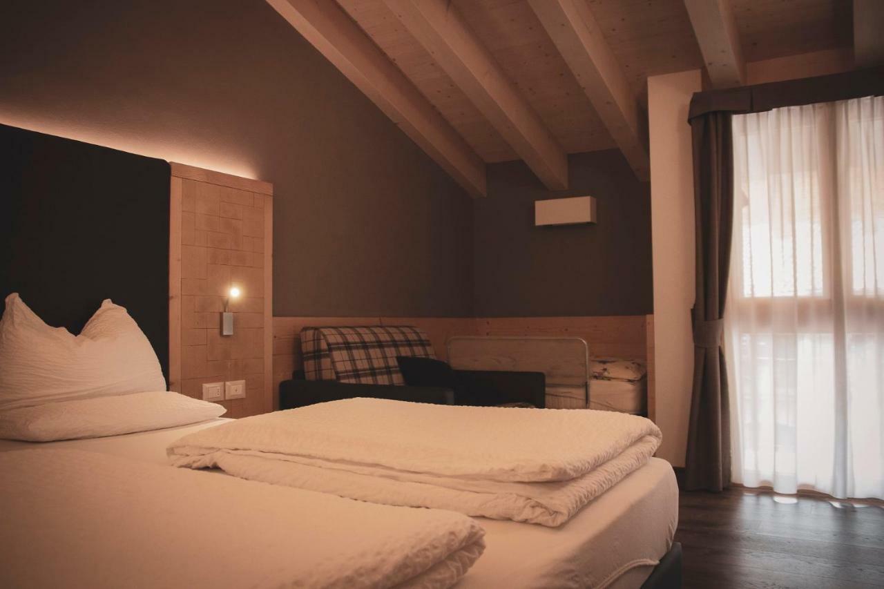 Dolcevita Ambiez B&B San Lorenzo Dorsino Εξωτερικό φωτογραφία